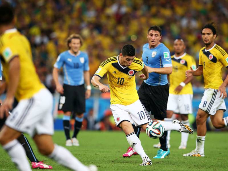 James Rodriguez Cú volley của một vì sao mới